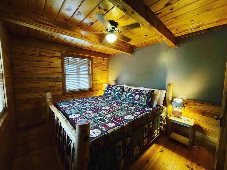 The Loft At Bear Mountain Log Cabins Eureka Springs Exterior foto